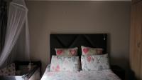 Main Bedroom - 13 square meters of property in Castleview