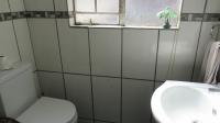 Main Bathroom - 5 square meters of property in Castleview