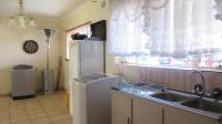 Kitchen - 25 square meters of property in Bronkhorstspruit