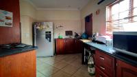 Kitchen - 15 square meters of property in Safarituine