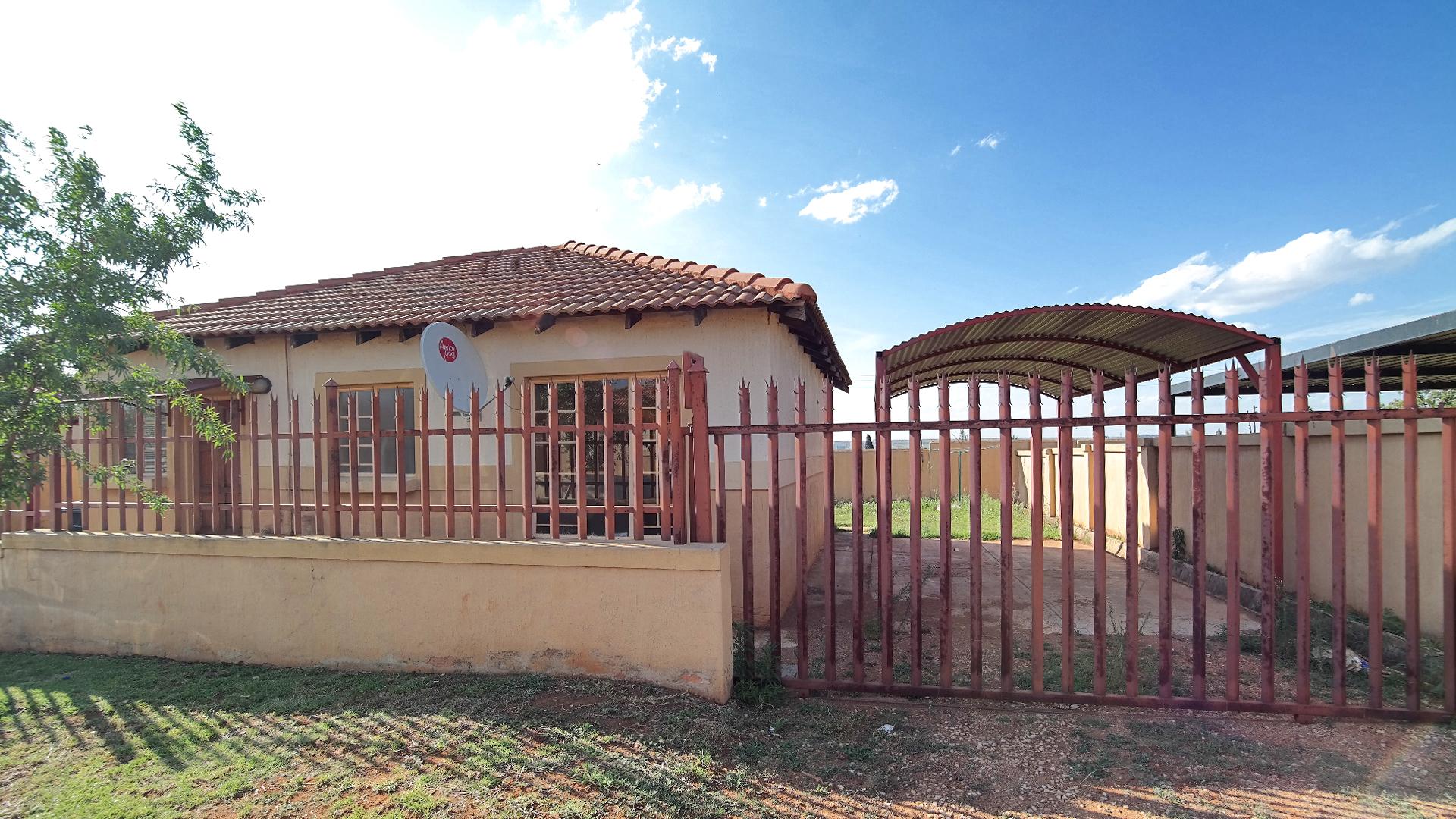 Front View of property in Bronkhorstspruit