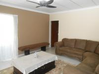 Lounges - 23 square meters of property in Brakpan