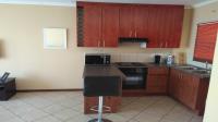 Kitchen - 11 square meters of property in Honey Park