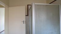 Bathroom 1 - 6 square meters of property in Monavoni