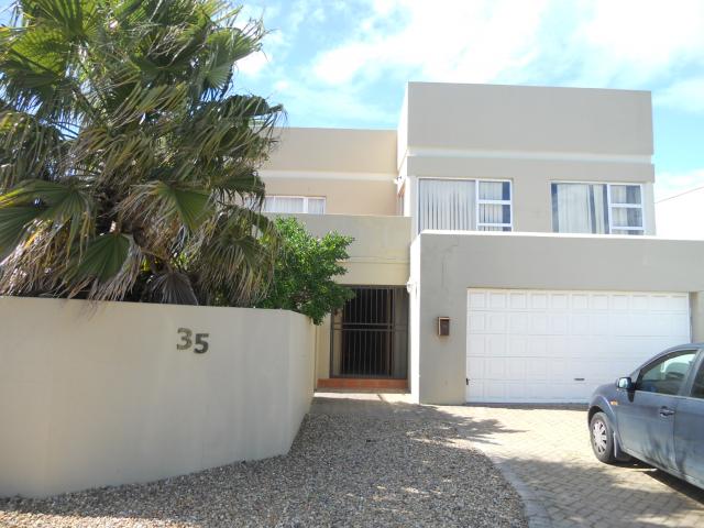 5 Bedroom House for Sale For Sale in Melkbosstrand - Home Sell - MR17479