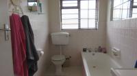 Bathroom 1 - 5 square meters of property in Retreat