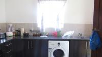 Kitchen - 10 square meters of property in Zandspruit