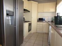 Kitchen - 14 square meters of property in Sonland Park