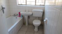 Bathroom 1 - 5 square meters of property in Sonland Park