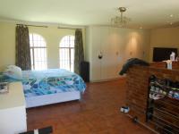 Main Bedroom - 34 square meters of property in Bonaero Park