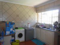 Scullery - 14 square meters of property in Bonaero Park