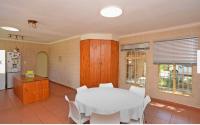 Dining Room - 28 square meters of property in Bonaero Park