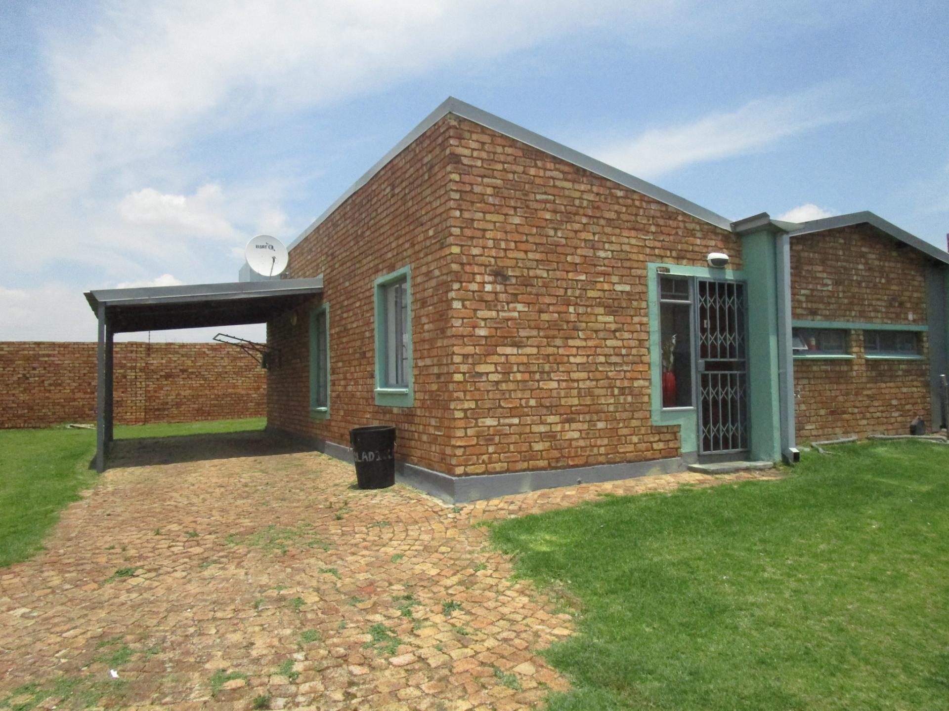 Front View of property in Windmill Park