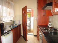 Kitchen - 9 square meters of property in Roodekop