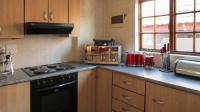 Kitchen - 8 square meters of property in Kosmosdal