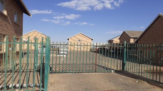 Standard Bank SIE Sale In Execution 2 Bedroom Sectional Title for Sale in Blomanda - MR187579