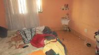 Bed Room 1 - 12 square meters of property in Selection park