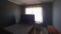 Bed Room 1 - 17 square meters of property in Proclamation Hill