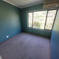 Bed Room 1 of property in Fields Hills