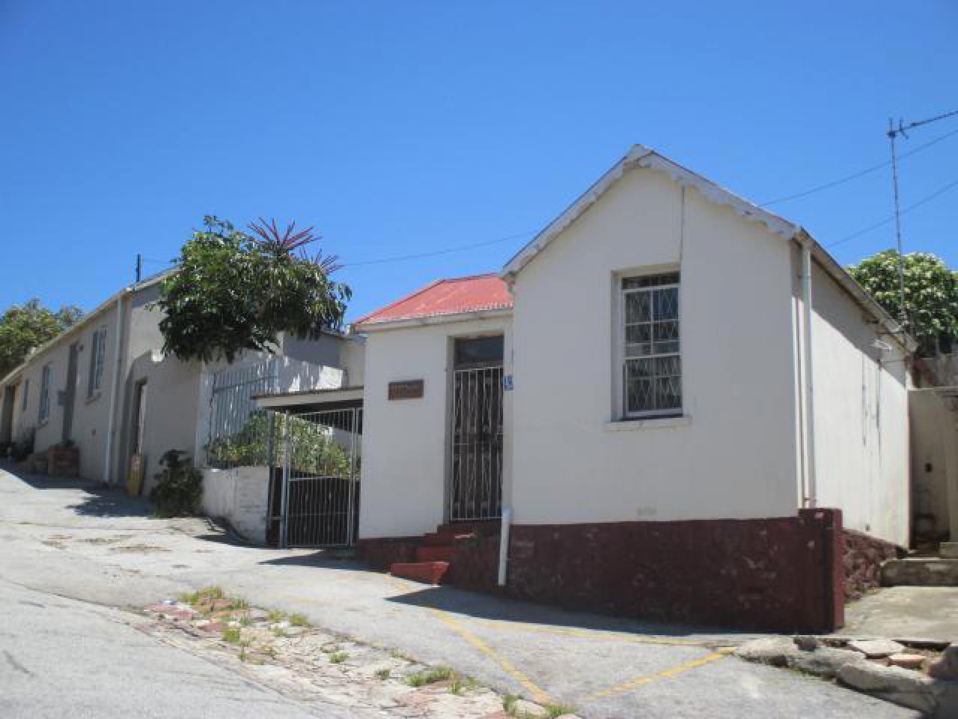 Front View of property in Port Elizabeth Central