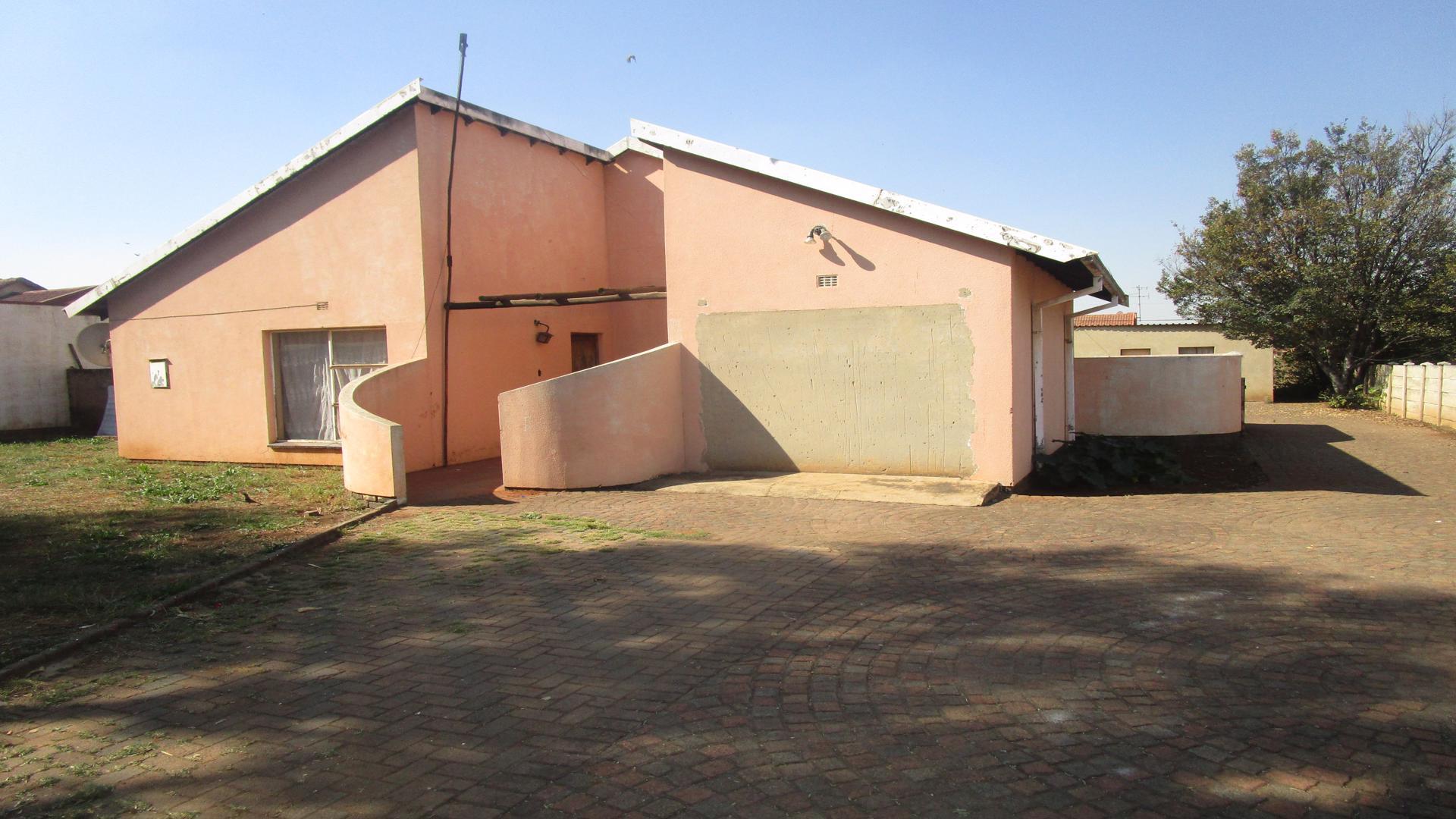 Front View of property in Meyerton