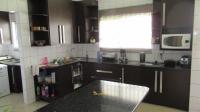 Kitchen - 20 square meters of property in Dawn Park