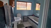 Bathroom 1 - 7 square meters of property in Erasmus