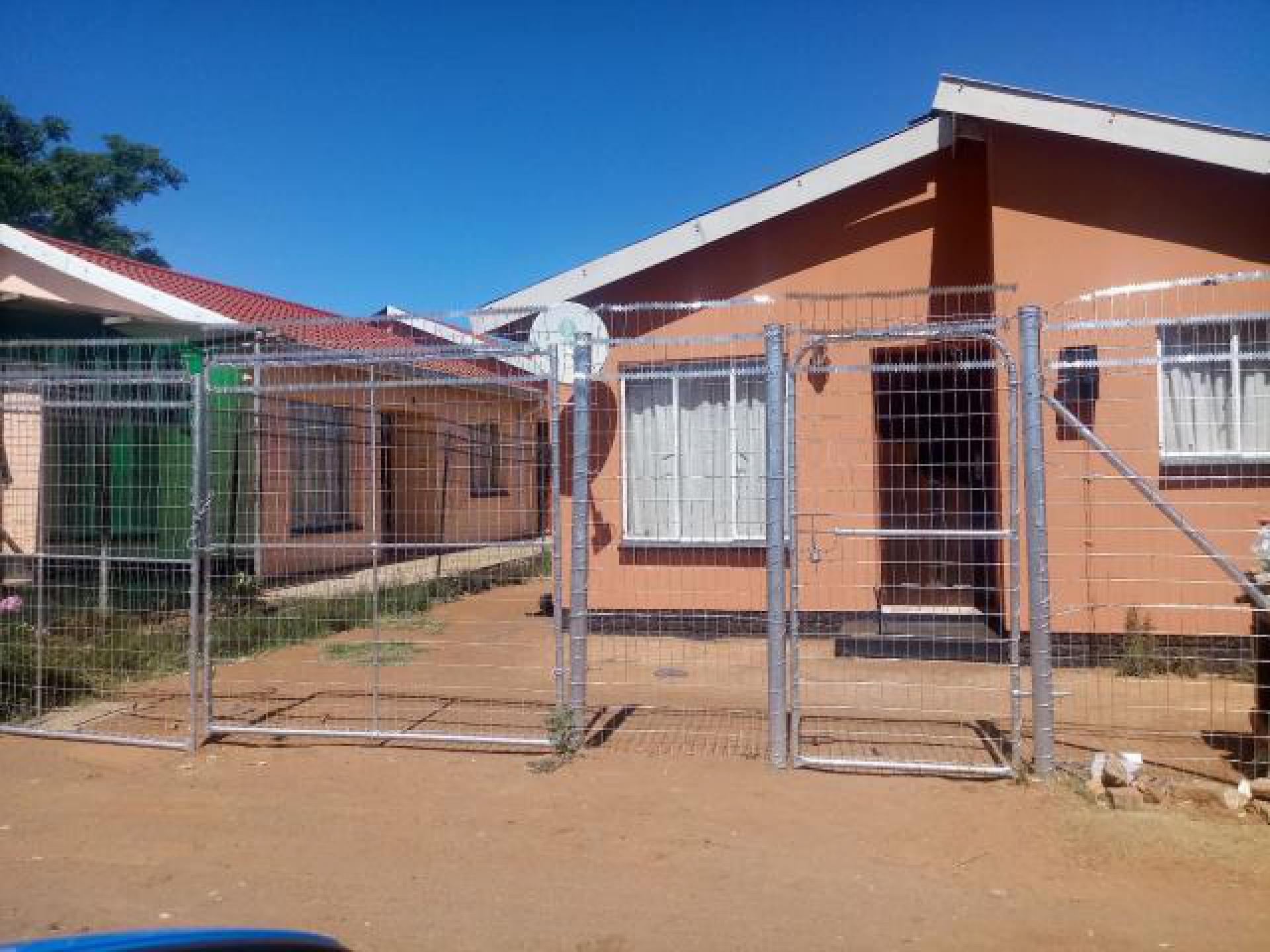 Front View of property in Queenstown