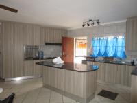 Kitchen - 53 square meters of property in Brackenhurst