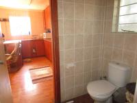 Bathroom 3+ - 6 square meters of property in Vaalpark