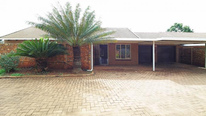 3 Bedroom Sectional Title for Sale For Sale in Doornpoort - Home Sell - MR200516
