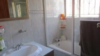 Bathroom 1 - 5 square meters of property in Mackenzie Park