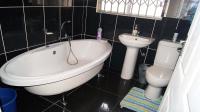 Main Bathroom - 5 square meters of property in Esikhawini