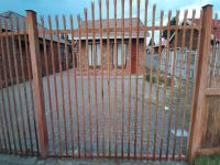 3 Bedroom 2 Bathroom Cluster for Sale for sale in Boitekong