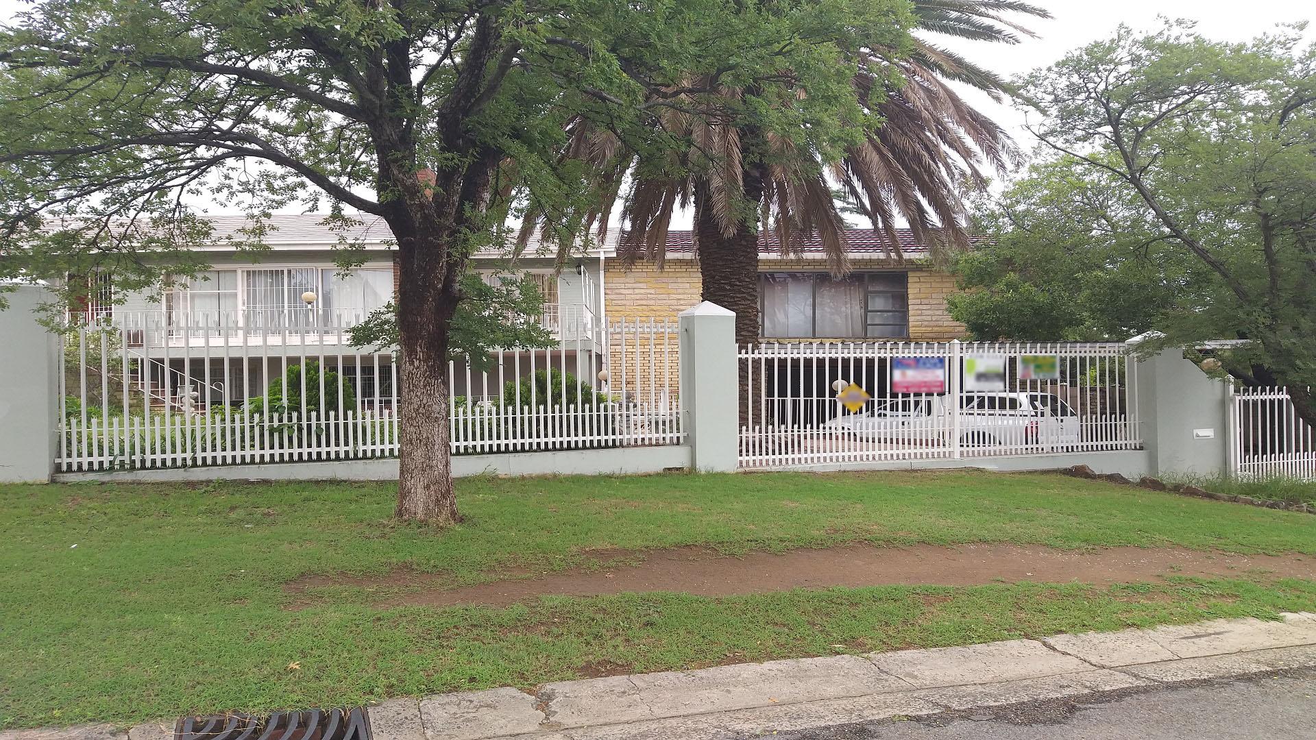 Standard Bank EasySell 4 Bedroom House for Sale in Kroonstad MR207139