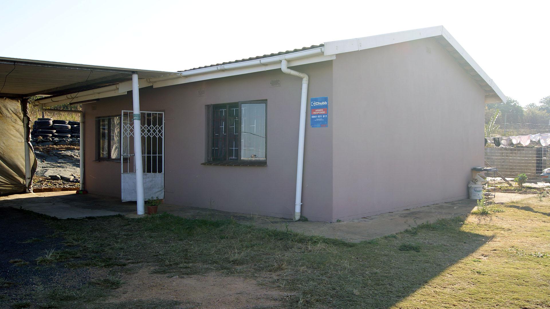 Front View of property in Umkomaas