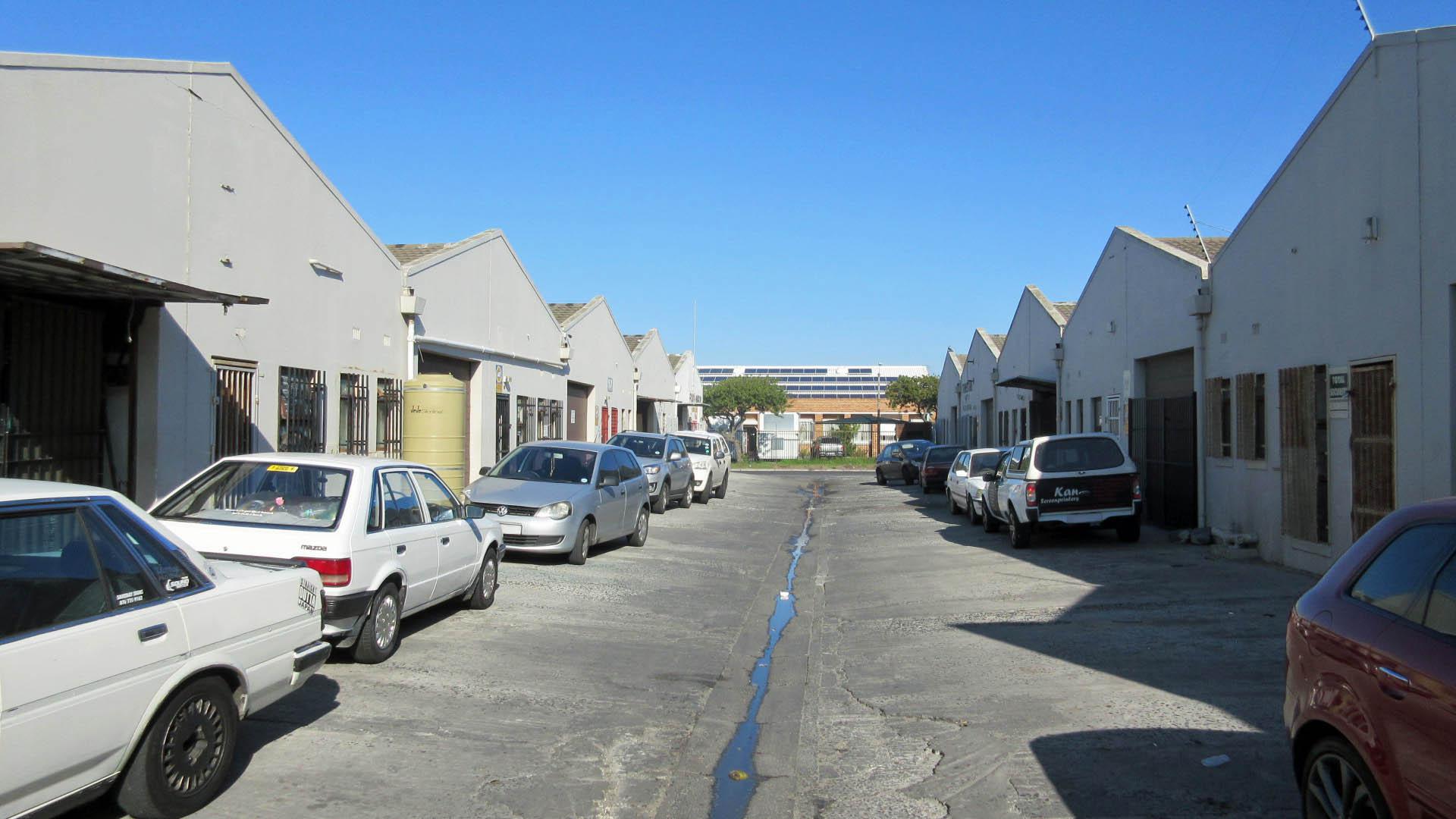 Front View of property in Lansdowne