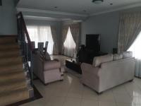 Lounges - 44 square meters of property in Willowbrook