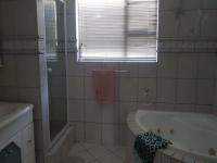 Main Bathroom - 10 square meters of property in Willowbrook