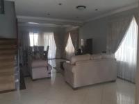 Lounges - 44 square meters of property in Willowbrook