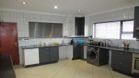 Kitchen - 22 square meters of property in Willowbrook