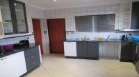 Kitchen - 22 square meters of property in Willowbrook