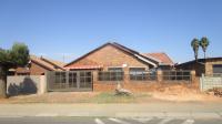 Front View of property in Daveyton