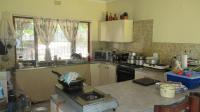 Kitchen - 17 square meters of property in Hibberdene