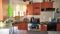 Kitchen - 9 square meters of property in Vaalmarina