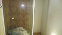 Bathroom 3+ - 5 square meters of property in Vaalmarina