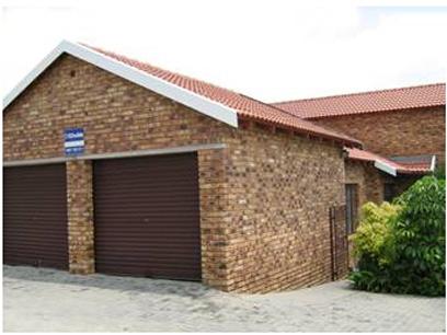 3 Bedroom Duplex for Sale For Sale in Radiokop - Home Sell - MR21327