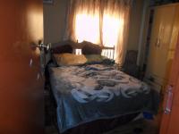 Main Bedroom - 15 square meters of property in Roodekop