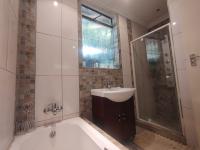 Bathroom 2 of property in Randpark Ridge