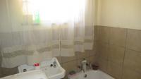 Bathroom 1 - 7 square meters of property in Homelake